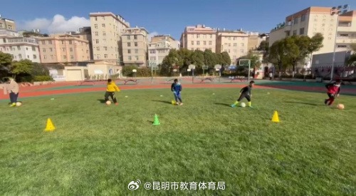 季参赛资格