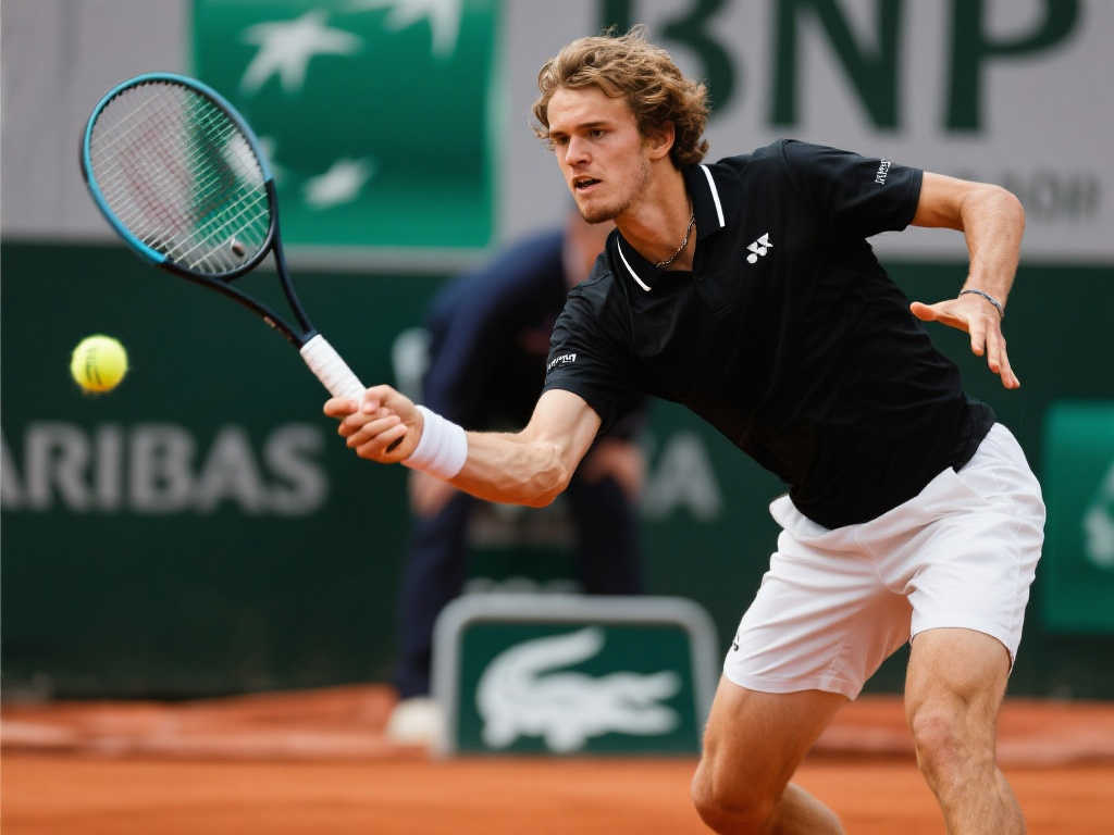 一步步重返 一步步重返